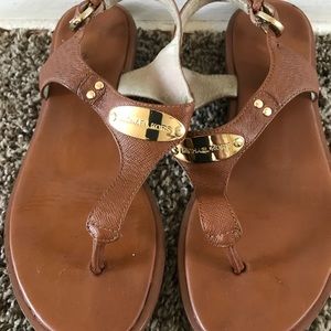 Michael Kors Tan Thong Sandals Size 5.5
